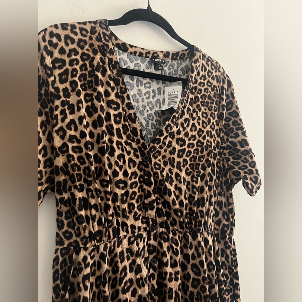 Torrid Leopard Print Challis Midi Dress 1X NWT Animal Print V-Neck - Picture 2 of 6